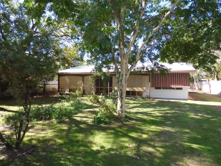 83 Grey Street, St George QLD 4487