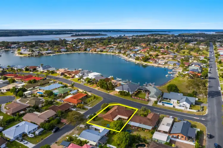 3 Acacia Circuit, Yamba NSW 2464