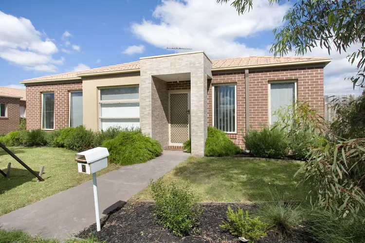 8/1 Walnut Way, Pakenham VIC 3810