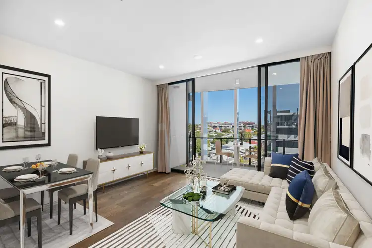 802/148 Logan Road, Woolloongabba QLD 4102