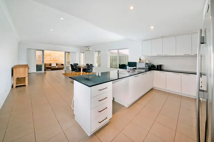 Sixth view of Homely house listing, 19 Donatello Drive, Landsdale WA 6065