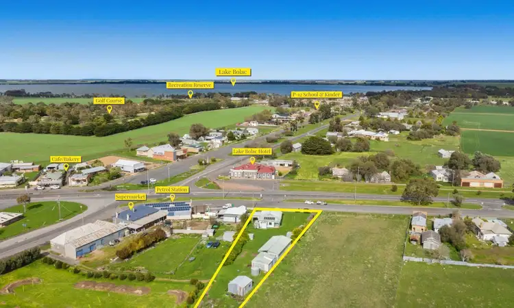 2128 Glenelg Highway, Lake Bolac VIC 3351