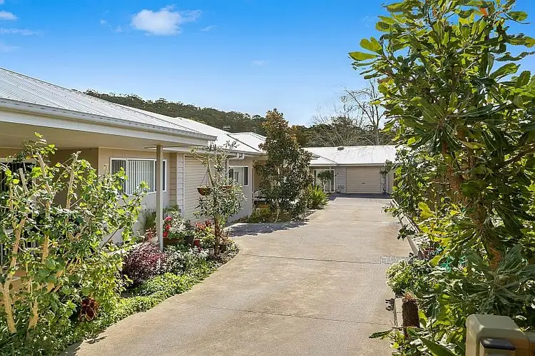 6/5 Talinga Avenue, Point Clare NSW 2250