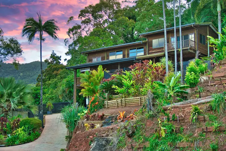 15 Darkin Close, Smithfield QLD 4878