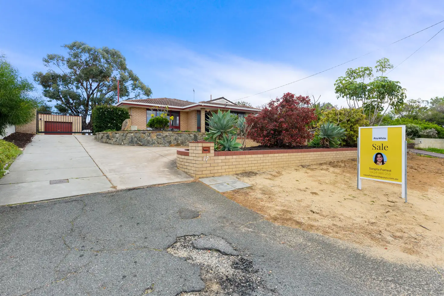Main view of Homely house listing, 17 Windsor Place, Kallaroo WA 6025