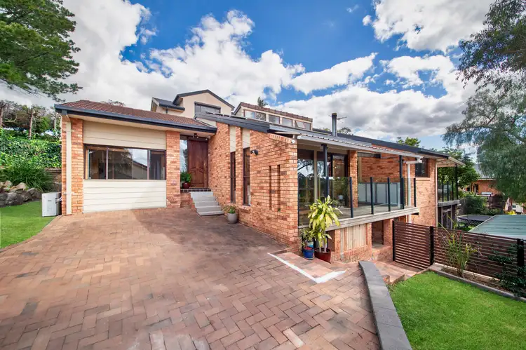 10 Goolagong Place, Menai NSW 2234