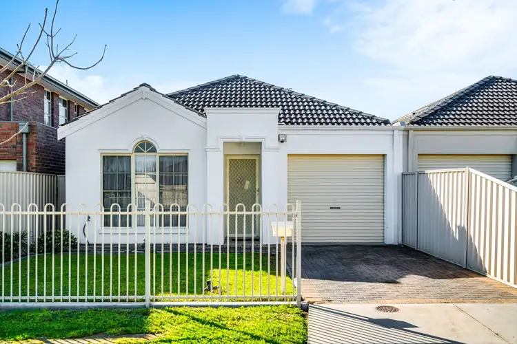 28 Gregory Crescent, Seaton SA 5023