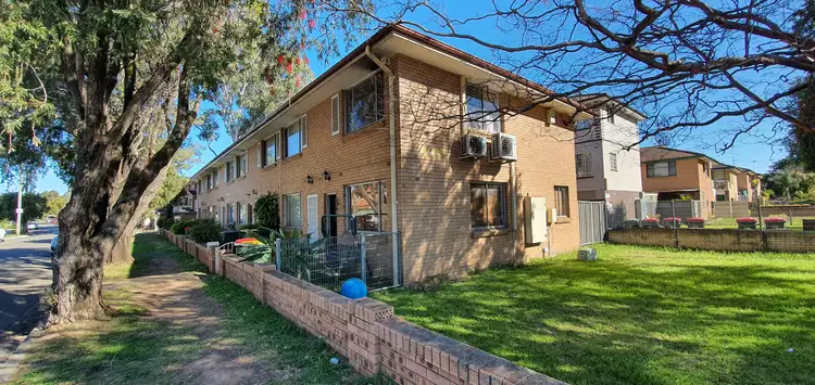 Main view of Homely townhouse listing, 4/100 Wattle Avenue, Carramar NSW 2163