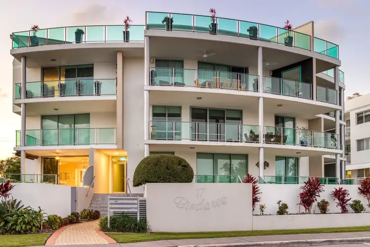 1/17 Bindaree Cresent, Mooloolaba QLD 4557