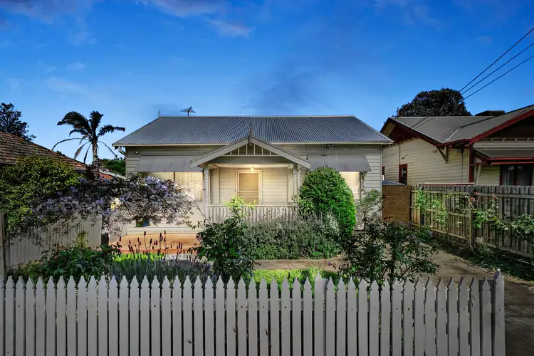 8A Barkly Street, Mordialloc VIC 3195