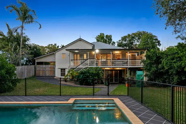 15 Gray Avenue, Corinda QLD 4075