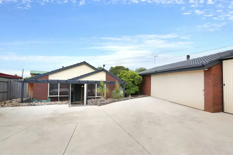 1 Milverton Court, Grovedale VIC 3216