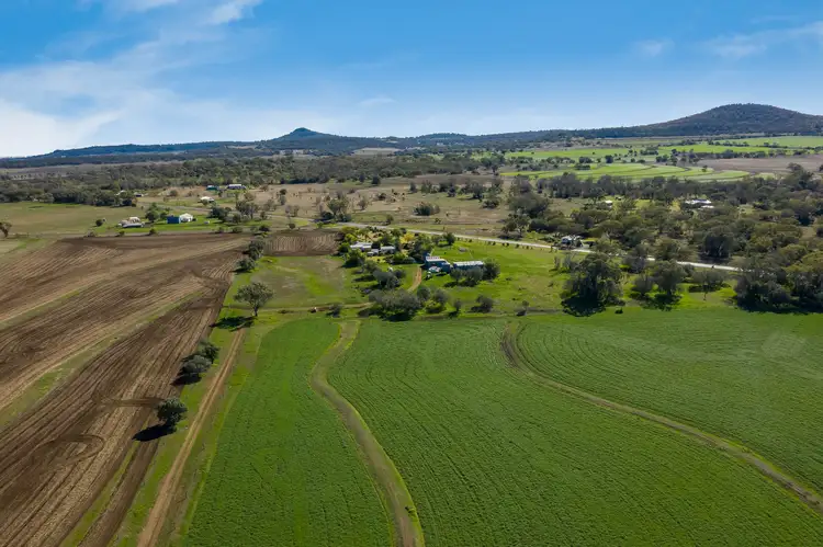 3282 Oakey-Pittsworth Road, Springside, Pittsworth QLD 4356