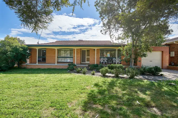 3 Fraser Street, Mount Austin NSW 2650