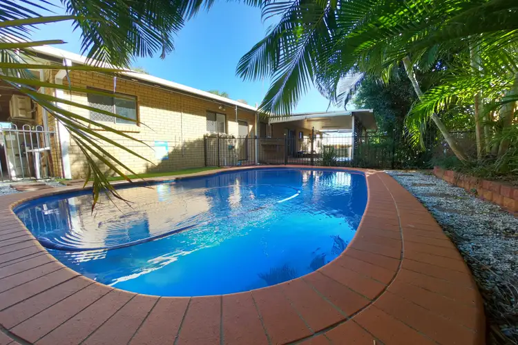 9 Waratah Street, Kin Kora QLD 4680