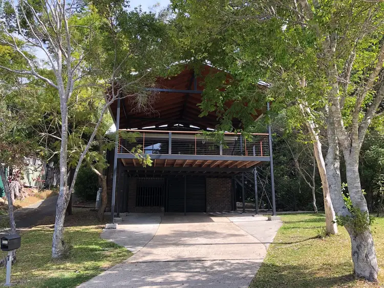 7 Gough Place, Currumbin Waters QLD 4223