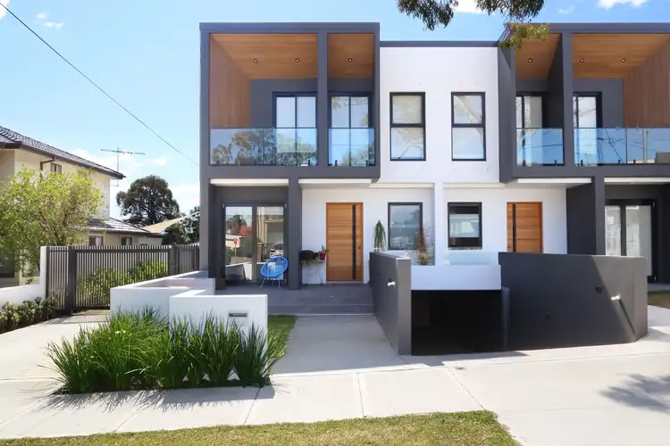 Main view of Homely house listing, 2/54 Samuel Street, Peakhurst NSW 2210