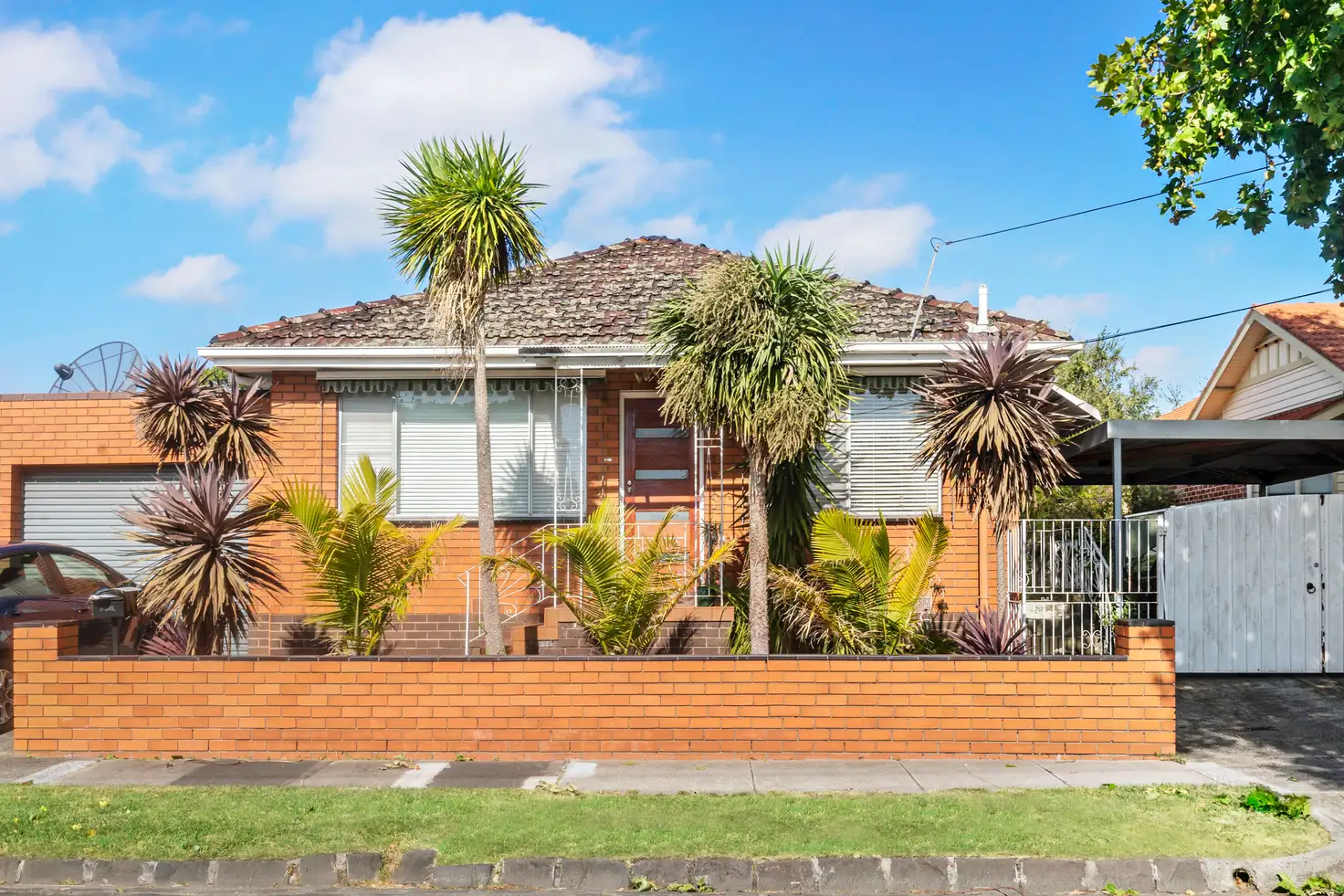Main view of Homely unit listing, 2/172 Atherton Road, Oakleigh VIC 3166
