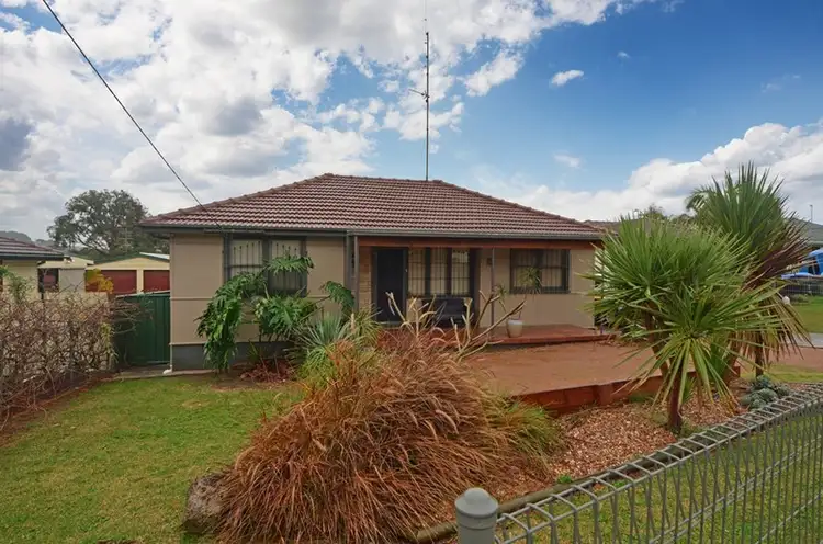 38 Ulster Avenue, Warilla NSW 2528