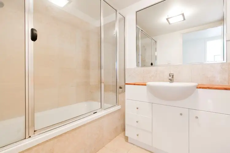 Fifth view of Homely apartment listing, 206/36 MacDonald Street, Kangaroo Point QLD 4169