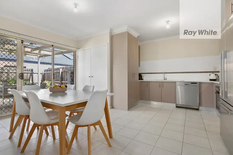 Fifth view of Homely house listing, 2 Mavora Place, South Morang VIC 3752