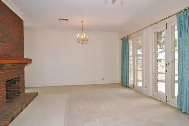 Seventh view of Homely house listing, 10 Fairy Dell Court, Heathcote VIC 3523