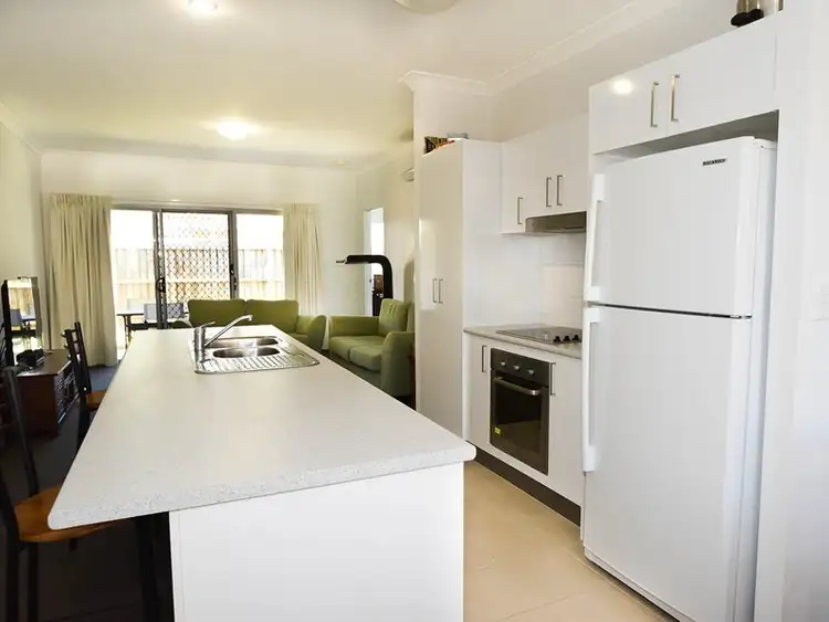 4/46 Parklakes Drive, Bli Bli QLD 4560