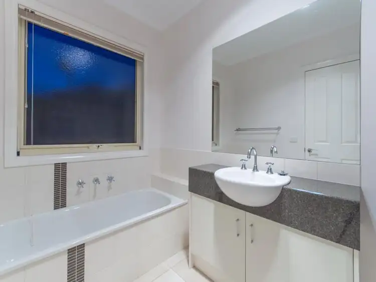 Seventh view of Homely unit listing, 4/9 Reservoir Road, Frankston VIC 3199