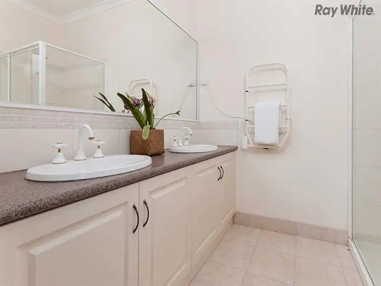 Sixth view of Homely house listing, 15 Kamo Court, Taylors Lakes VIC 3038