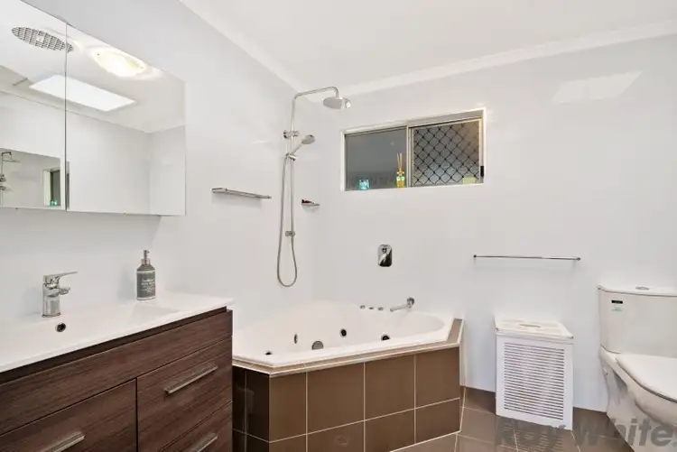 Sixth view of Homely house listing, 8 Elna Court, Deception Bay QLD 4508