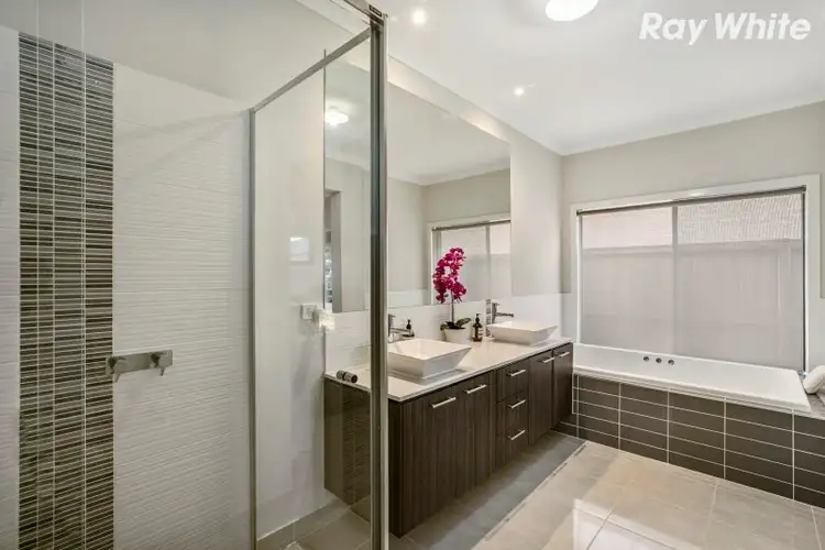 Third view of Homely house listing, 21 Lisa Avenue, Pakenham VIC 3810
