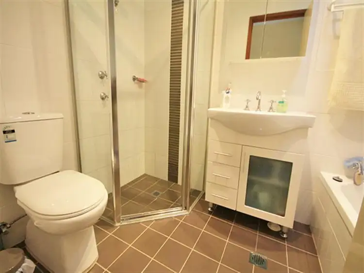 Fourth view of Homely villa listing, 5/16 Bensley Road, Macquarie Fields NSW 2564