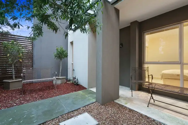 11/107 Nepean Highway, Seaford VIC 3198