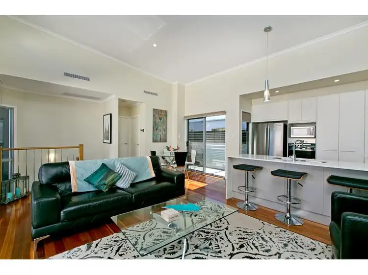 Fourth view of Homely townhouse listing, 2/20 Barton Parade, Balmoral QLD 4171