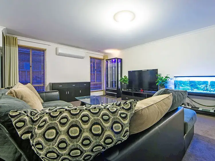 Seventh view of Homely house listing, 6 Hollis Way, Truganina VIC 3029