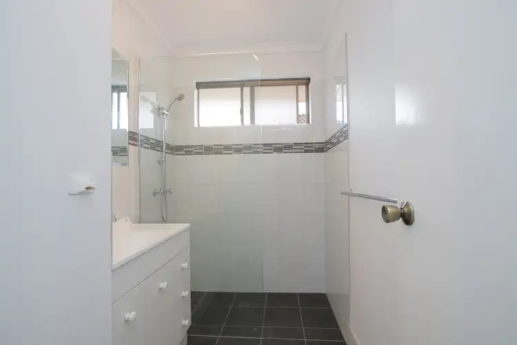 Seventh view of Homely house listing, 36 Dealy Close, Cannington WA 6107