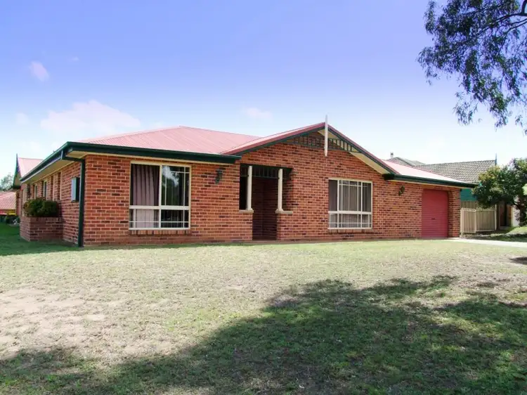 1/139 Gardner Circuit, Singleton NSW 2330