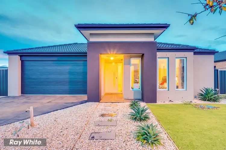 13 Lamington Drive, Tarneit VIC 3029