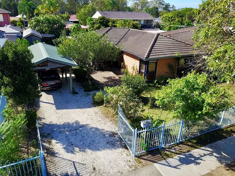 109 Melbourne Road, St Johns Park NSW 2176