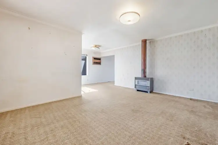 Second view of Homely house listing, 14 Eagle Avenue, Kingsbury VIC 3083