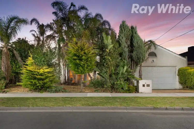 16 Randell Court, Mill Park VIC 3082