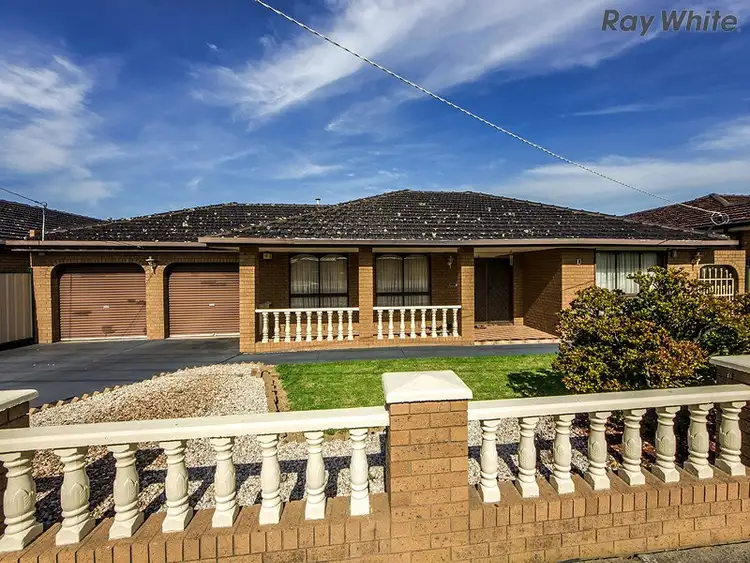 10 Jefferson Street, St Albans VIC 3021