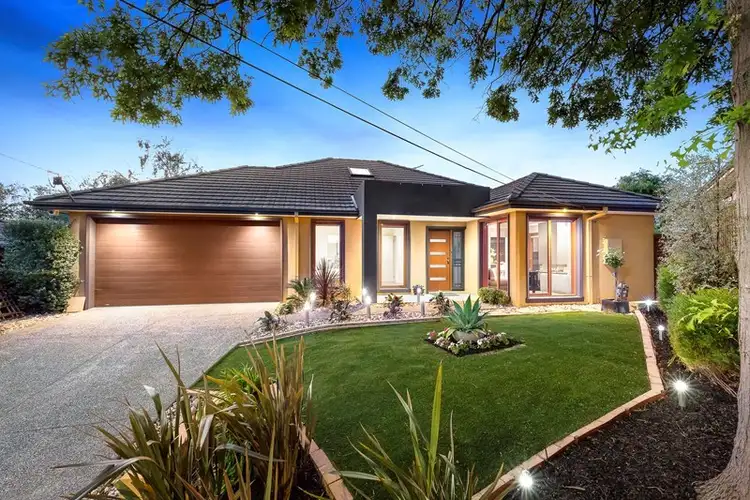 2A Esther Court, Mount Waverley VIC 3149