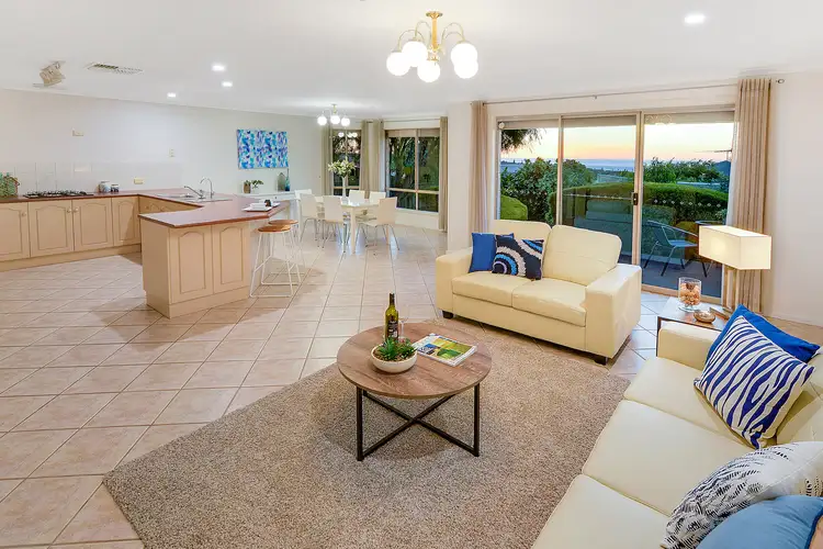 14 Grand Boulevard, Seaford Rise SA 5169