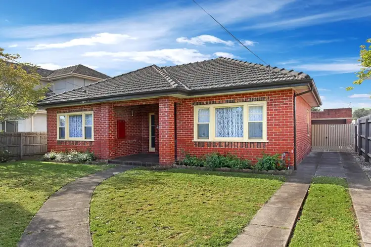 33 Moorookyle Avenue, Hughesdale VIC 3166