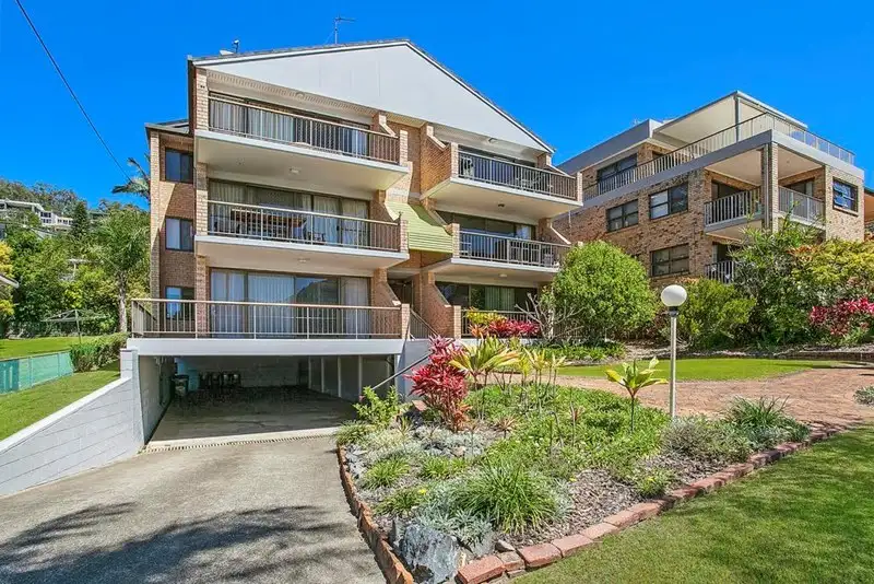 Main view of Homely unit listing, 4/32 Ewart Street, Burleigh Heads QLD 4220