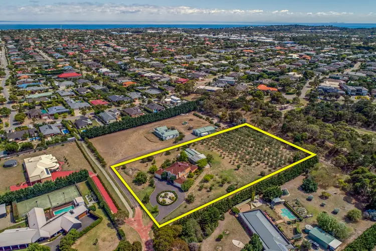 10 Benton Grange Drive, Mornington VIC 3931