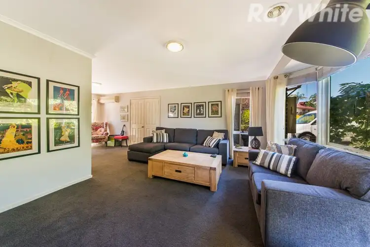 8 Figtree Grove, Bayswater VIC 3153