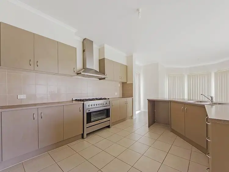 Seventh view of Homely house listing, 10 Faircroft Place, Tarneit VIC 3029