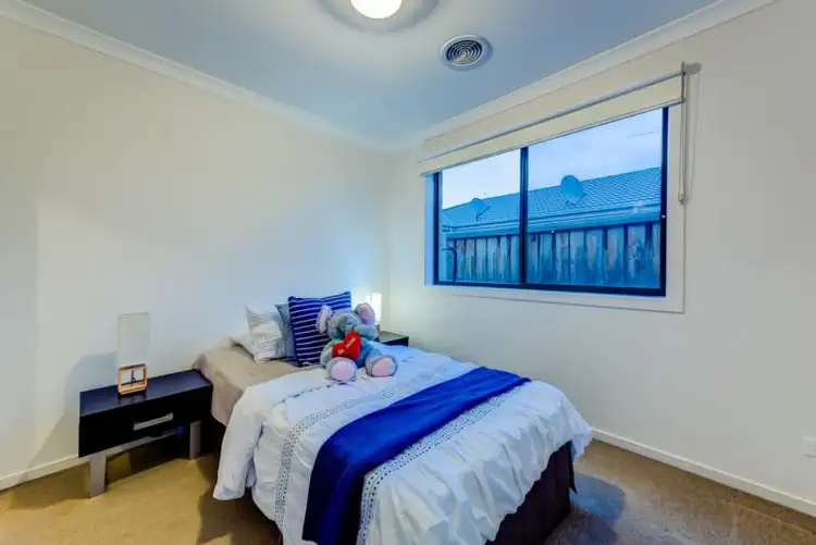 Seventh view of Homely house listing, 74 Toritta Way, Truganina VIC 3029